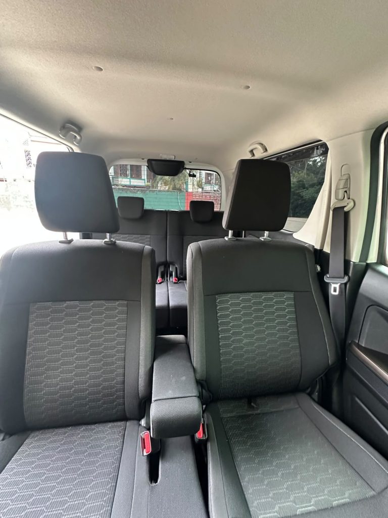 Passenger cabin — Suzuki Wagon R Custom Z