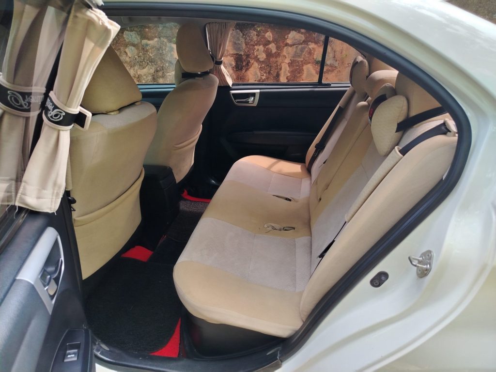 Interior left — Toyota Corolla