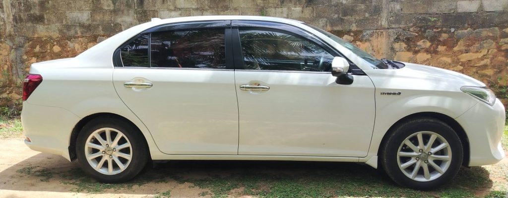 Right side — Toyota Corolla