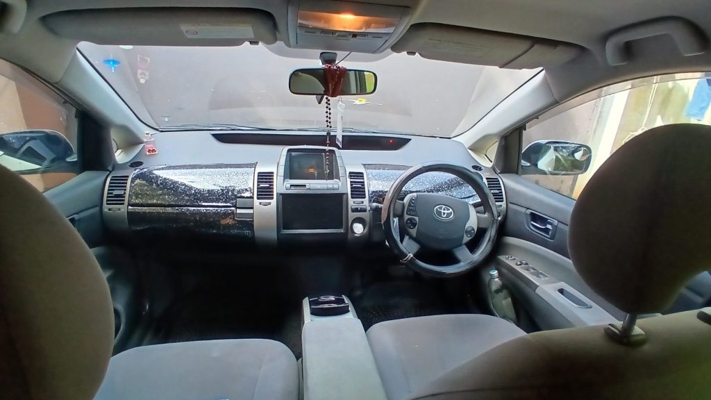 Dashboard — Toyota Prius