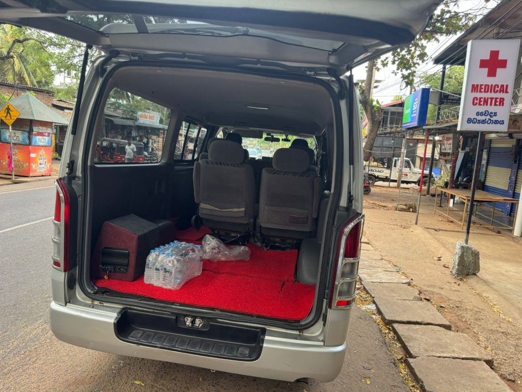Boot / luggage area — Toyota HiAce