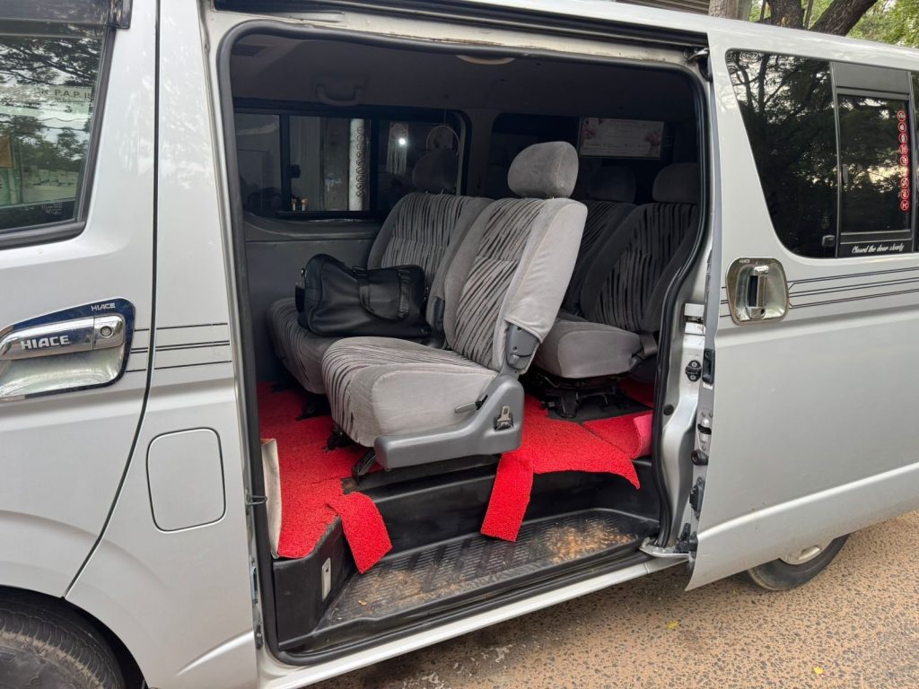 Passenger cabin — Toyota HiAce