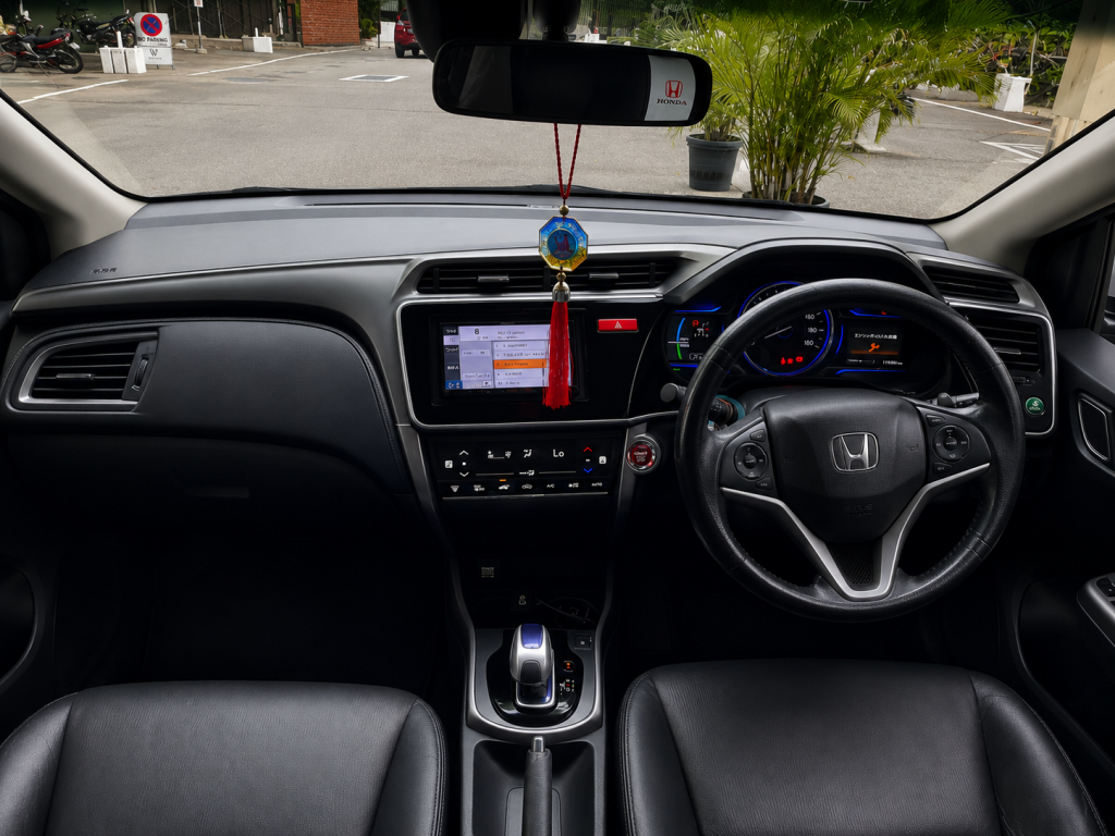 Dashboard — Honda Grace