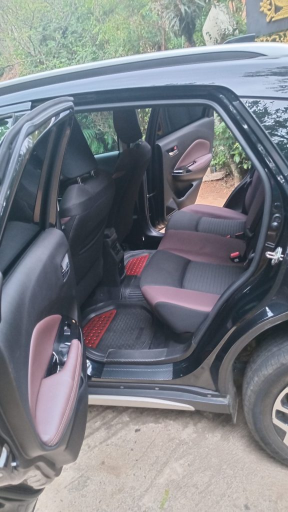 Interior left — Suzuki Fronx