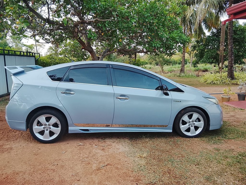 Left side — Toyota Prius