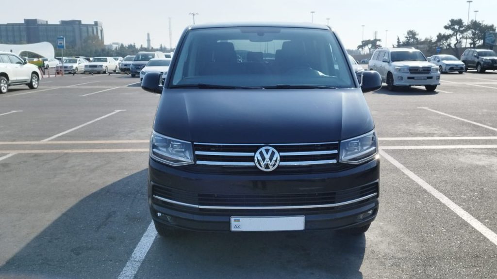 Front — Volkswagen Multivan