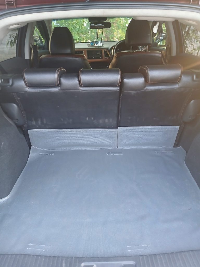 Boot / luggage area — Honda Vizell