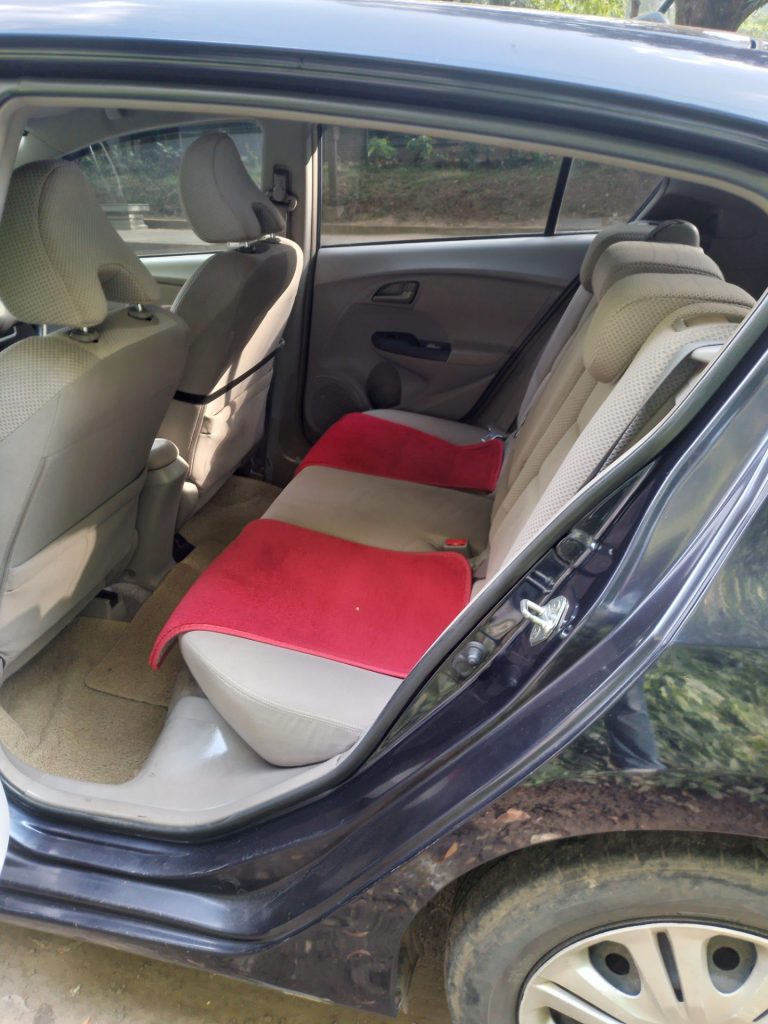 Interior left — Honda Insight