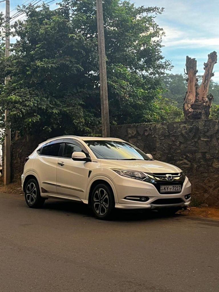 Honda Vezel photo 1