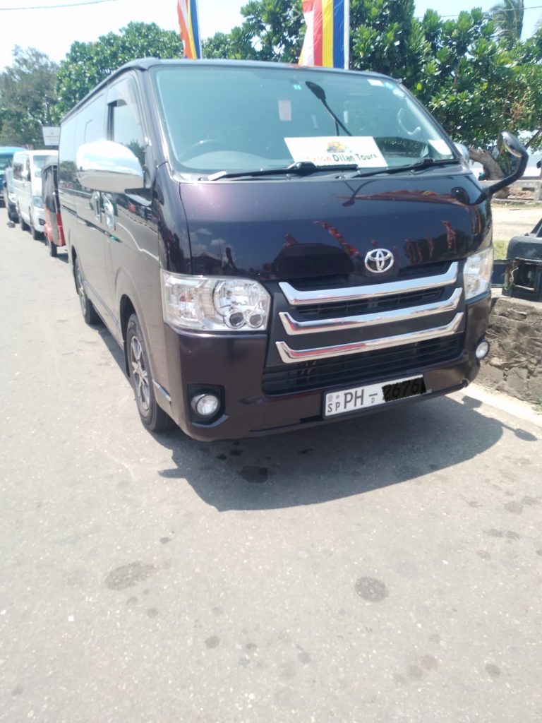 Toyota KDH Hiace Van photo 1