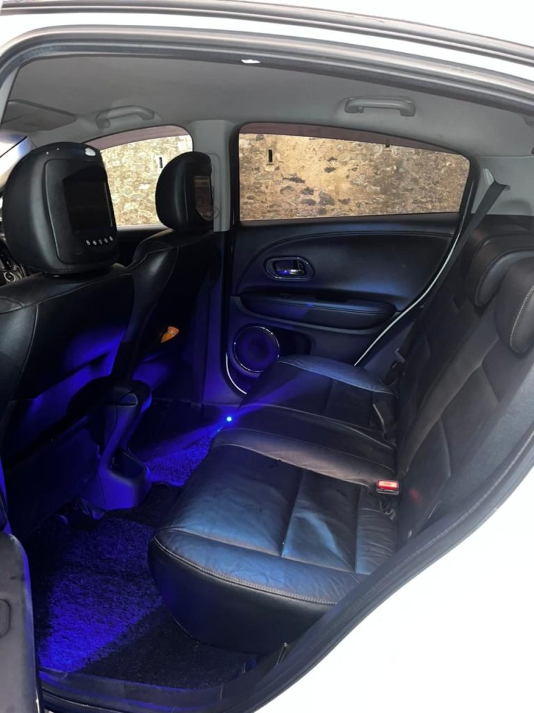 Honda Vezel photo 2