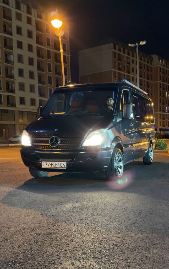Front — Mercedes-Benz Sprinter
