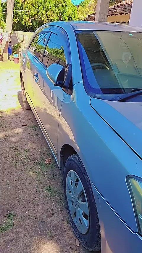 Right side — Toyota Premio