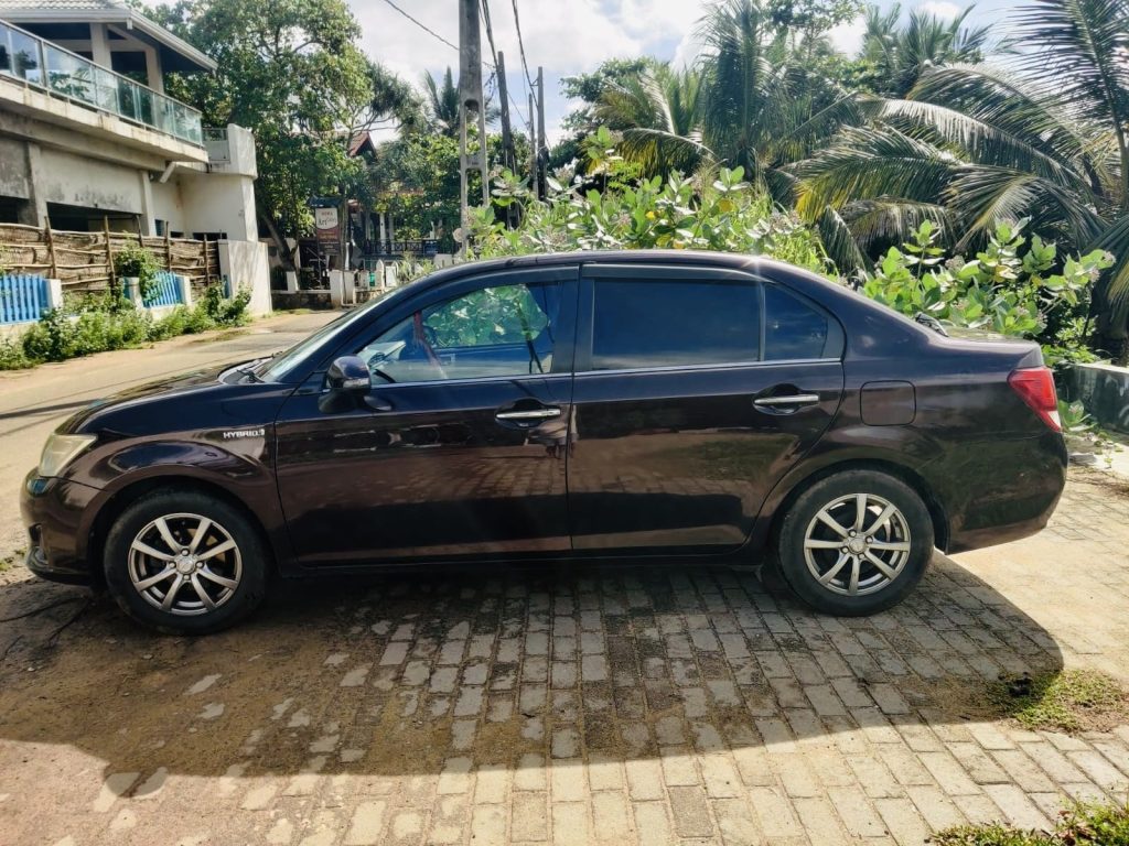 Left side — Toyota Axio