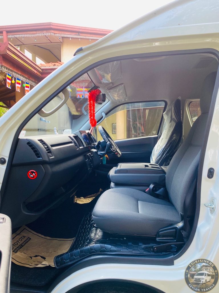 Dashboard — Toyota Kdh Highroof