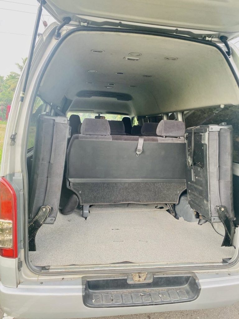 Passenger cabin — Toyota Kdh