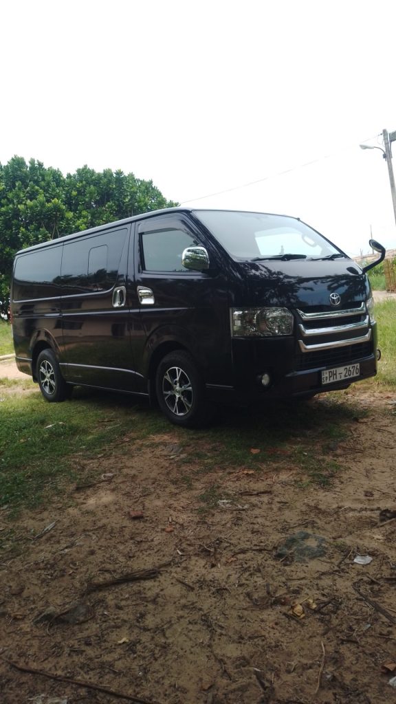 Toyota KDH Hiace Van photo 5