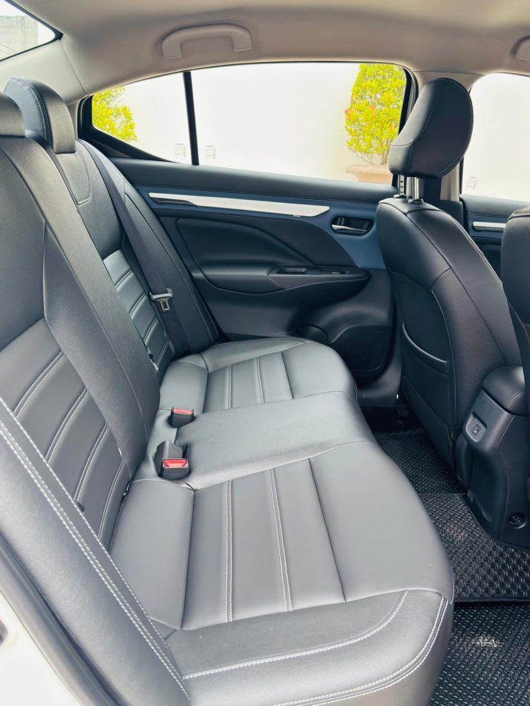 Passenger cabin — Nissan almera Almera