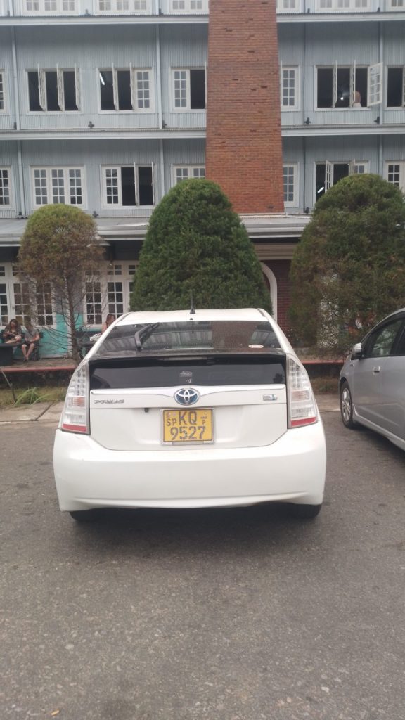 Toyota Prius photo 3