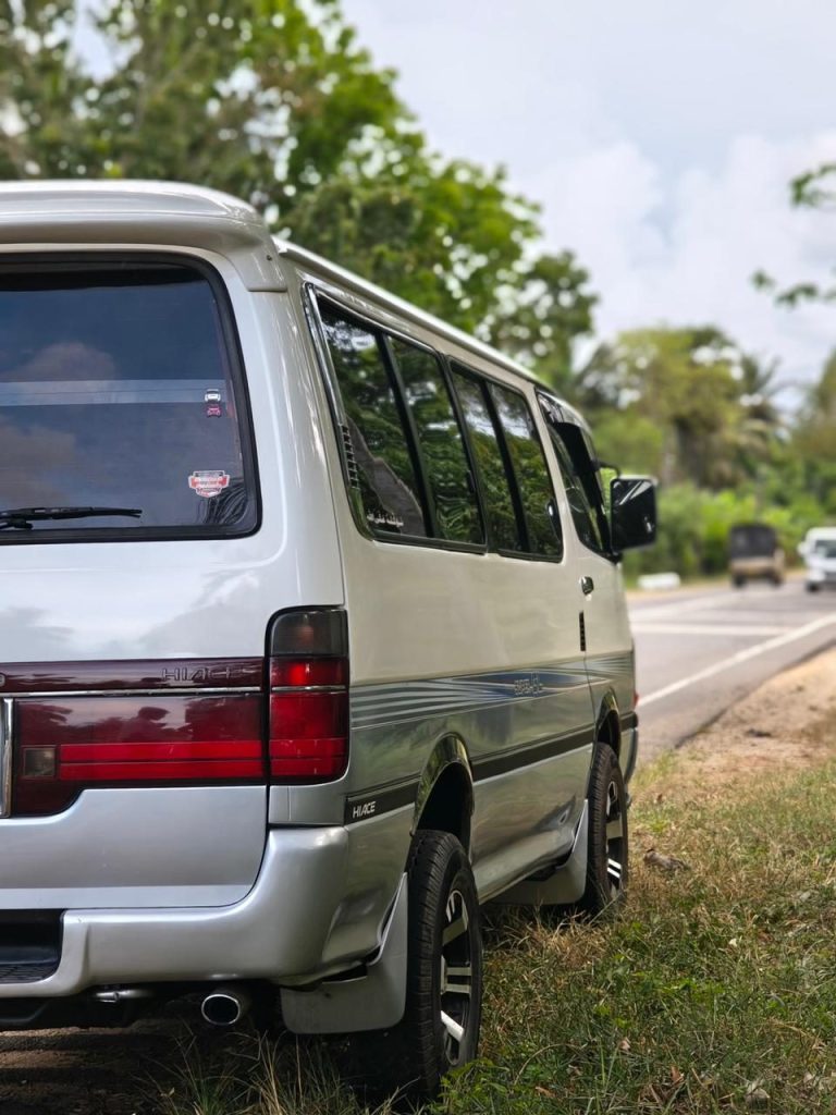 Right side — Toyota Dolpin