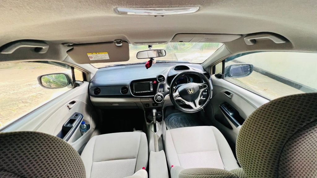 Dashboard — Honda Insight