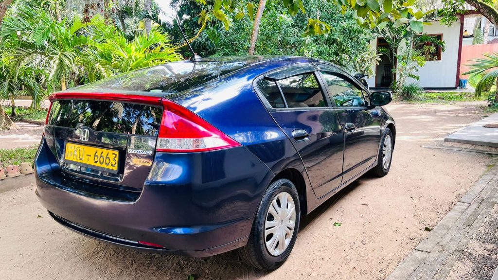 Right side — Honda Insight