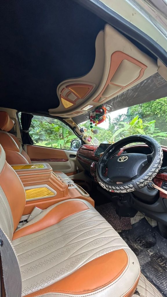 Dashboard — Toyota KDH