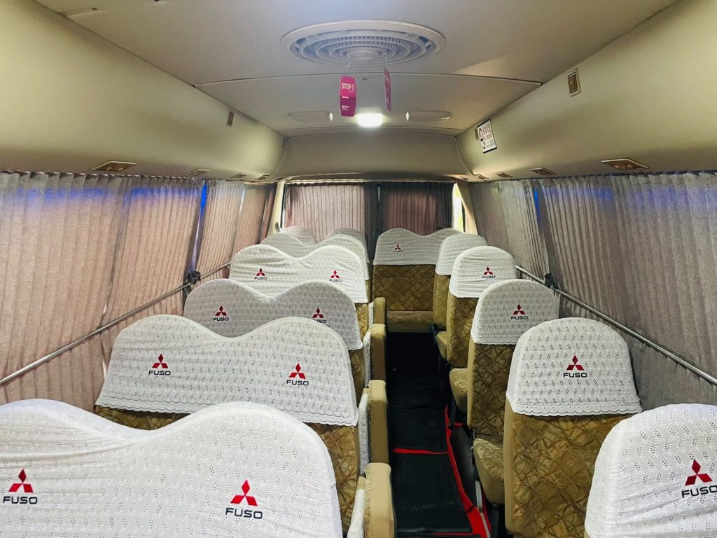 Passenger cabin — Mitsubishi Rosa
