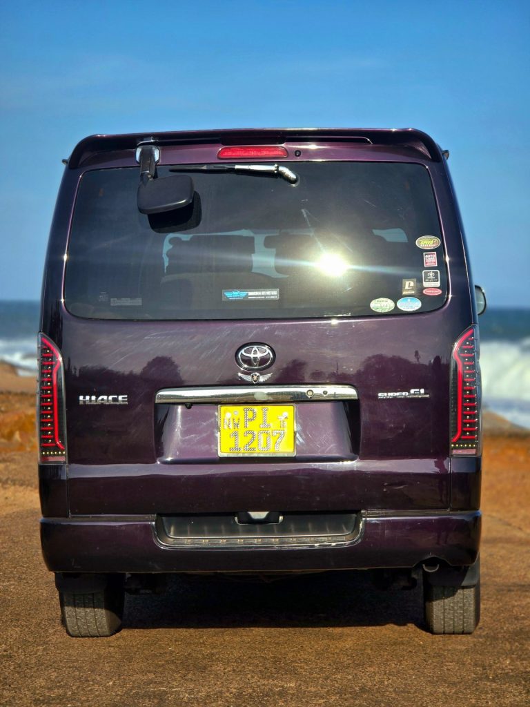 Toyota KDH Super GL photo 3