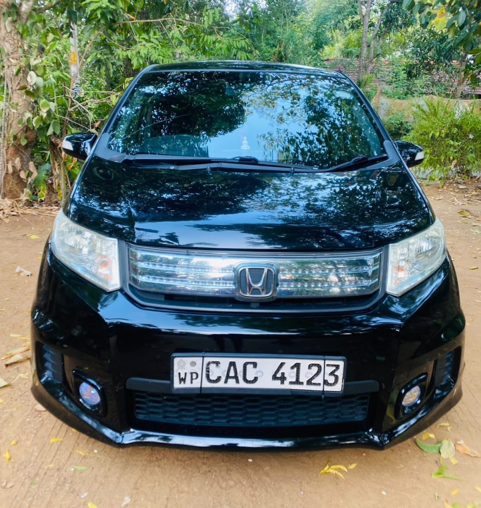 Honda Spike photo 1