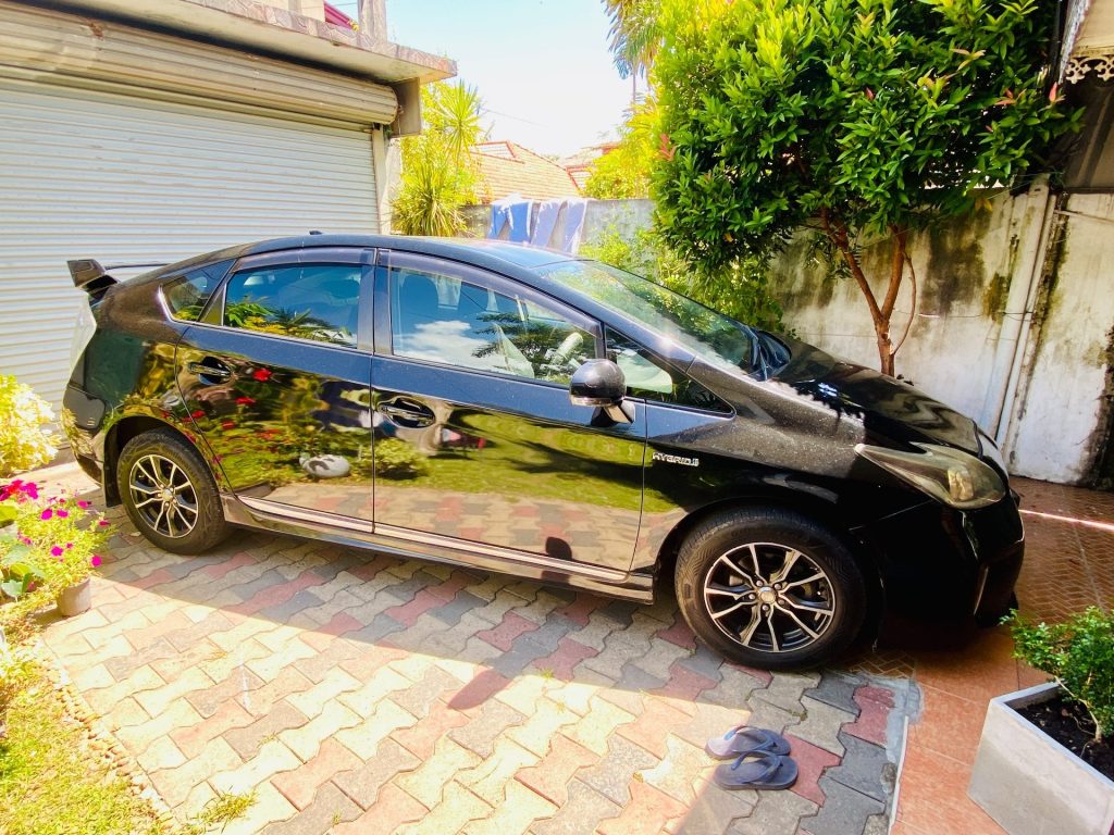 Right side — Toyota Prius