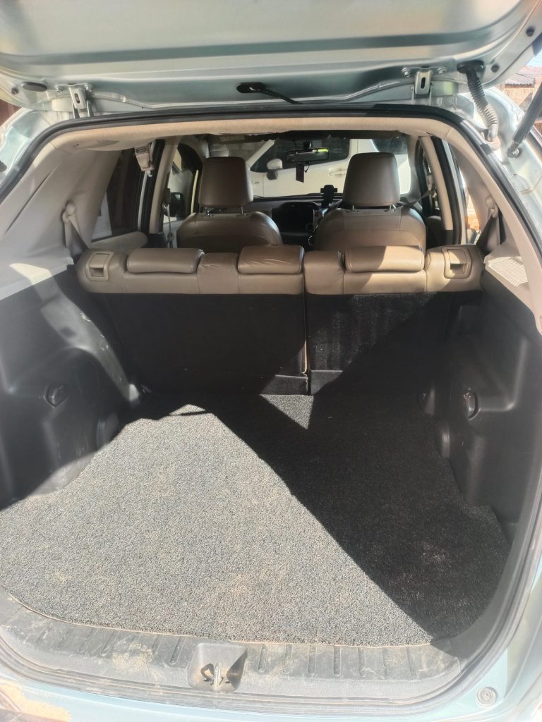 Boot / luggage area — Honda fid shuttle Shuttle gp2