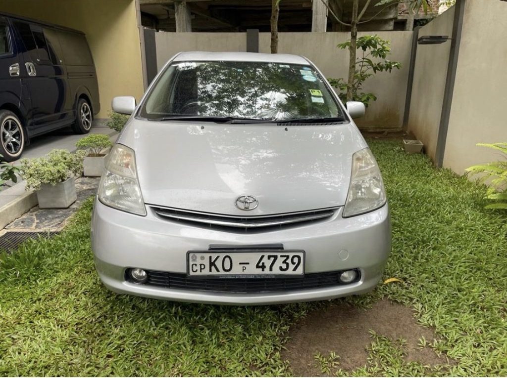 Front — Toyota Prius