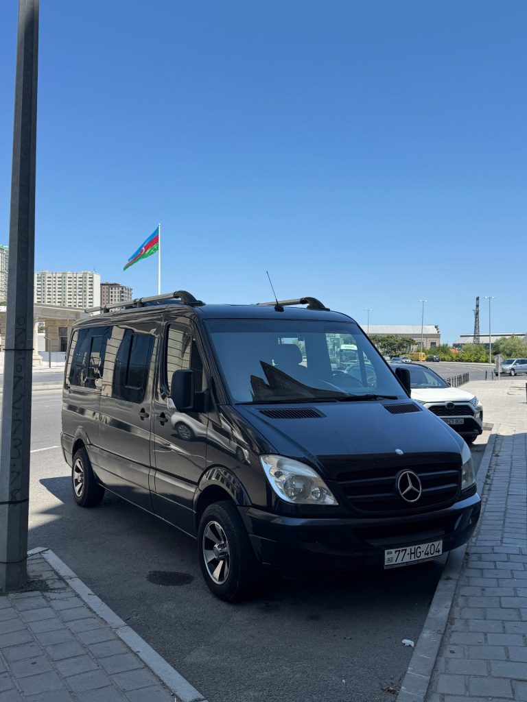 Left side — Mercedes-Benz Sprinter