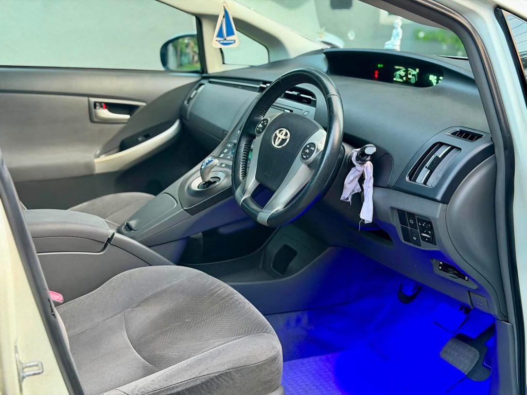 Dashboard — Toyota Prius