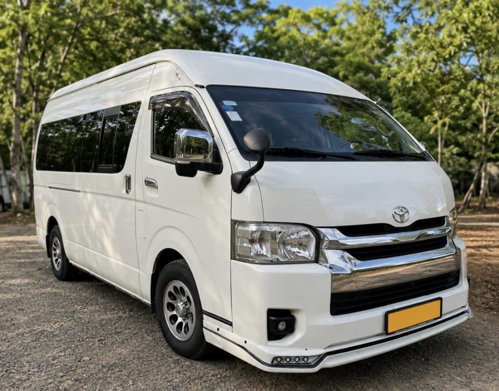 Right side — Toyota KDH highroof
