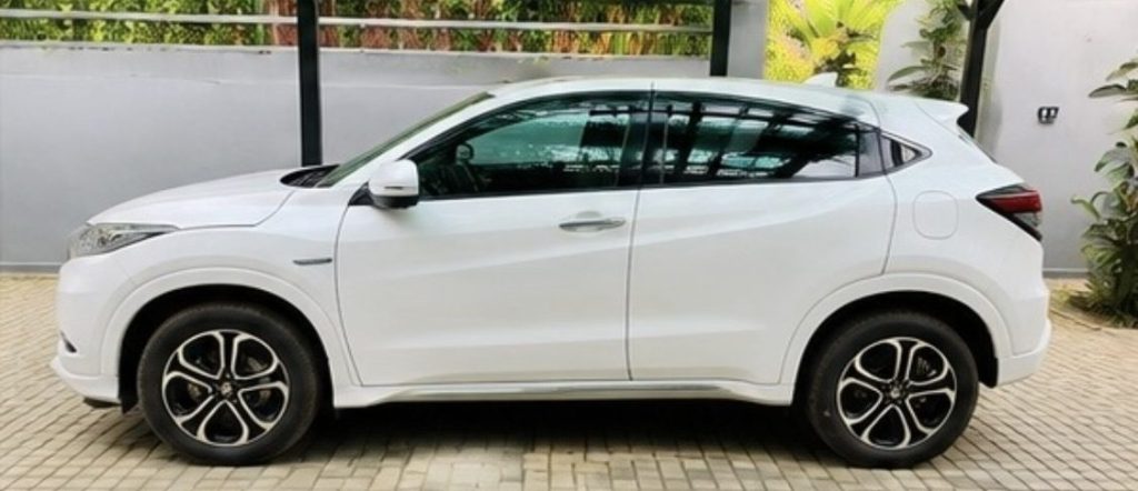 Left side — Honda Vezel