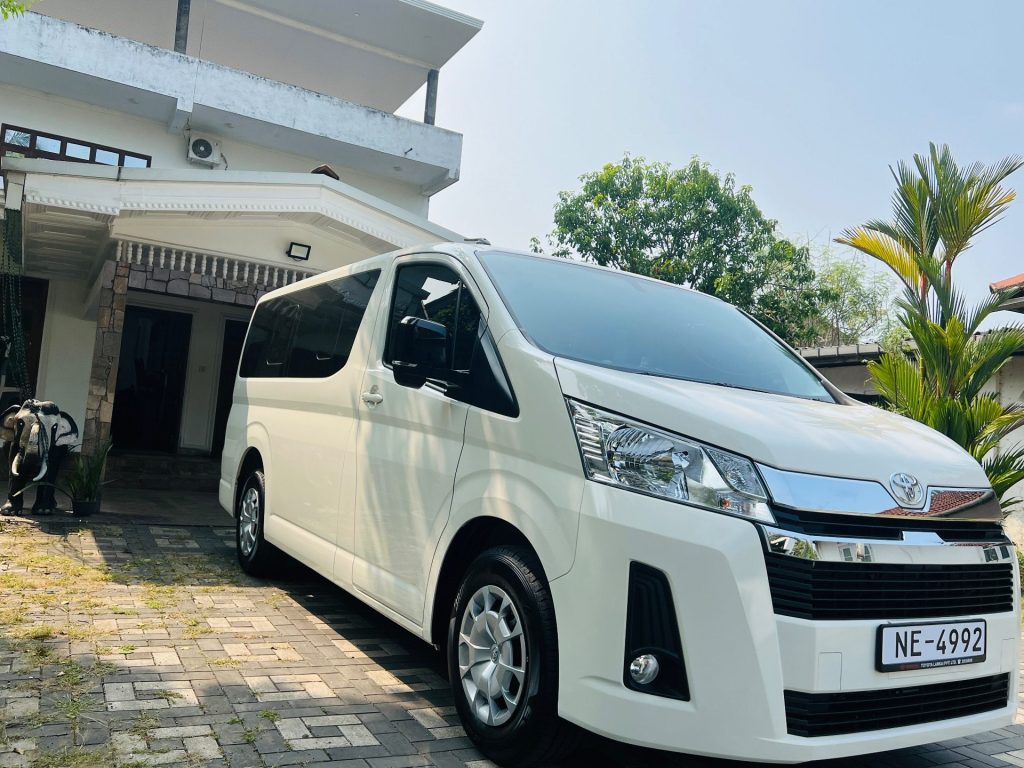 Left side — Toyota Hiace GDH301