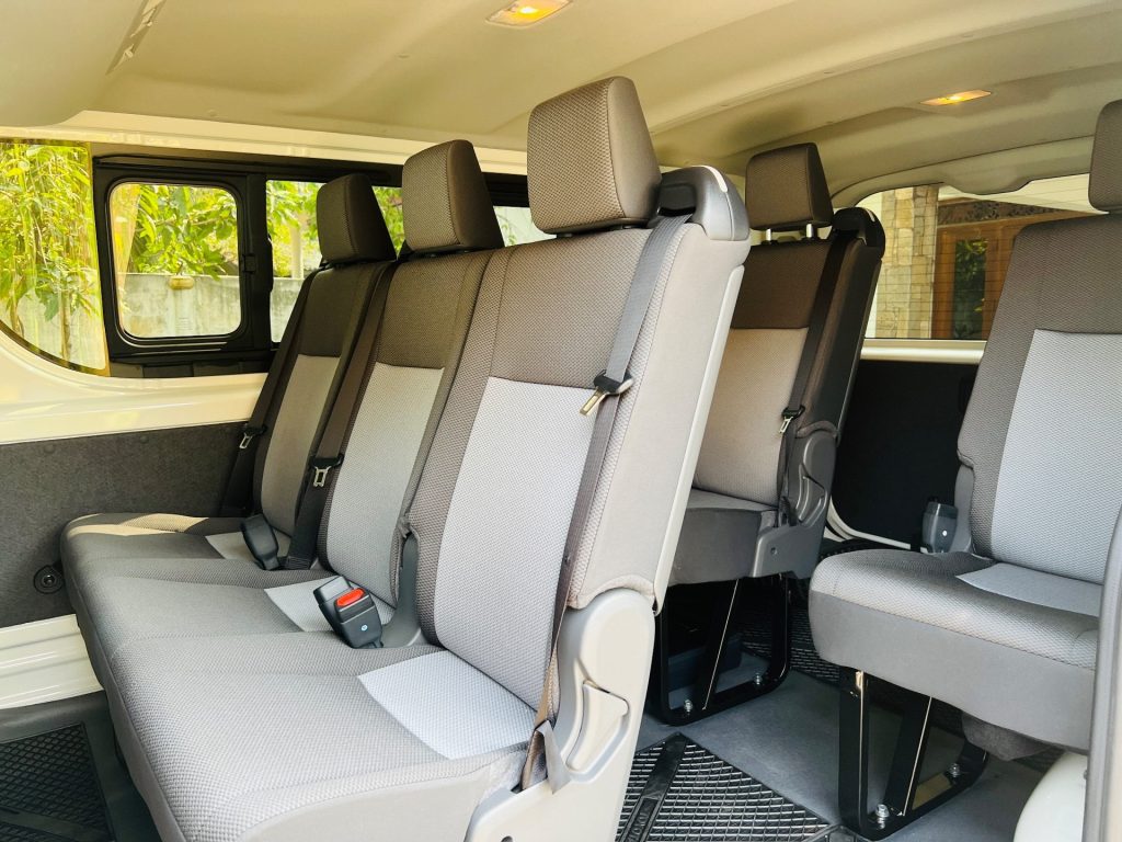 Dashboard — Toyota Hiace GDH301