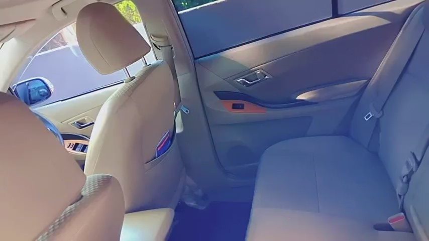 Interior right — Toyota Premio