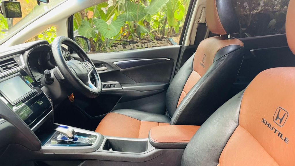 Dashboard — Honda Fit shuttle