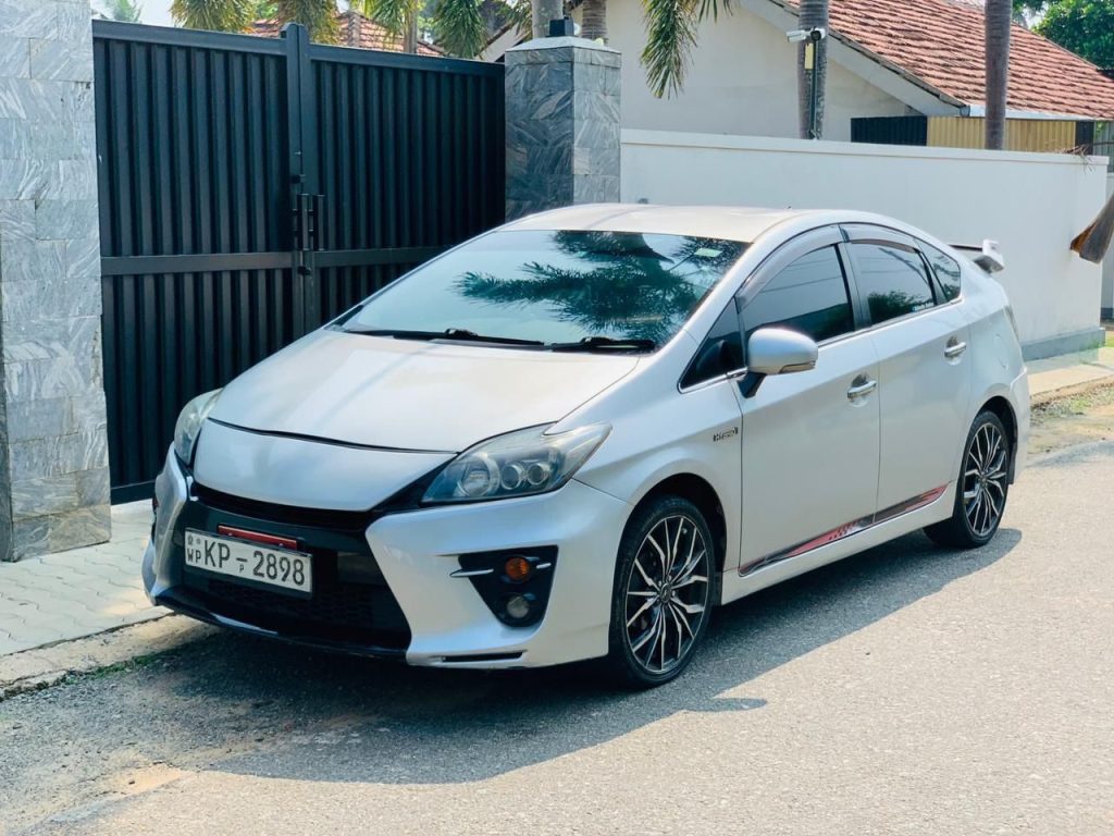 Left side — Toyota Prius