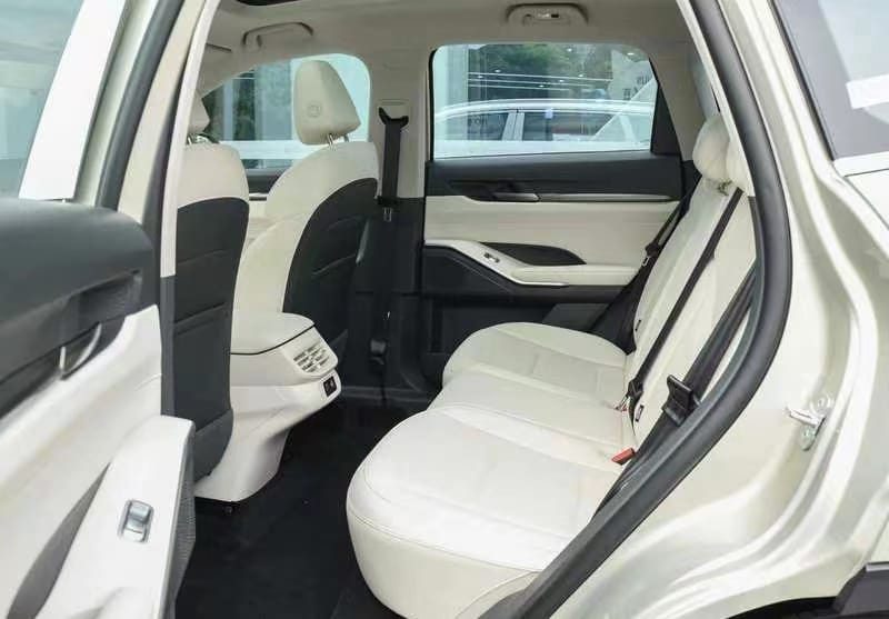 Interior right — GWM H6