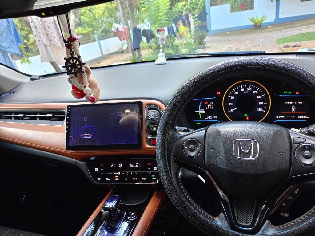 Boot / luggage area — Honda Vezel