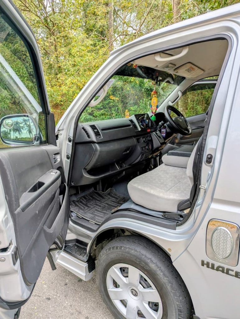 Interior left — Toyota Hiace