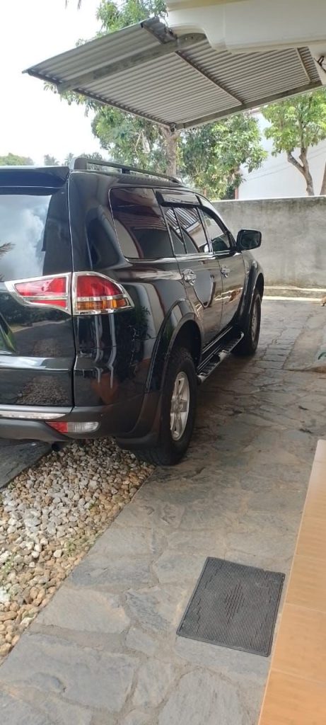 Mitsubishi Montero photo 4