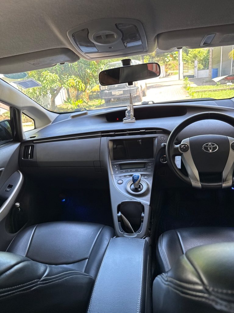 Dashboard — Toyota Prius