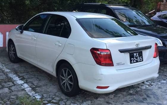 Right side — Toyota Axio