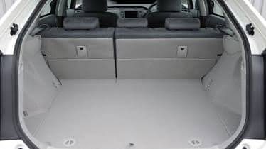 Boot / luggage area — Toyota Prius