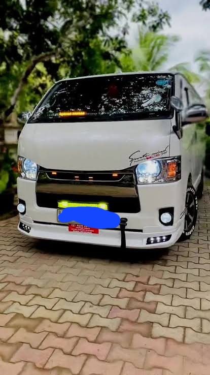 Front — Toyota KDH